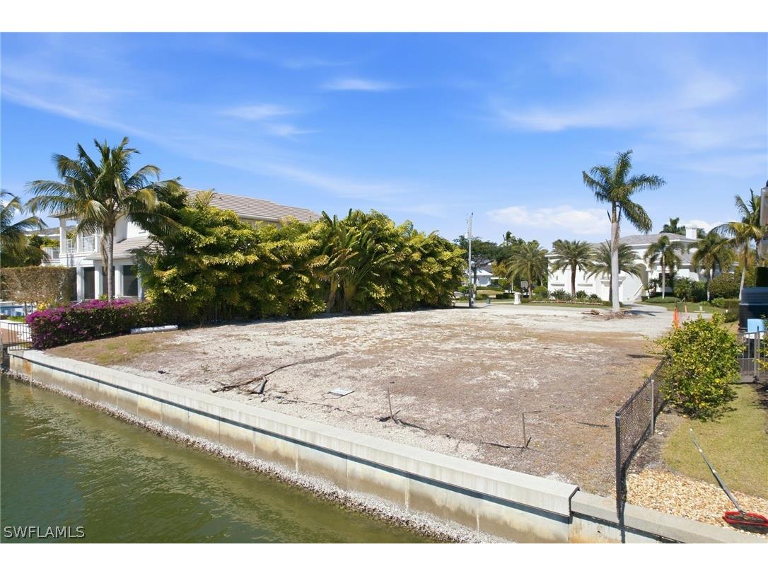 1670 Dolphin Court Naples FL 34102 226005747 image19