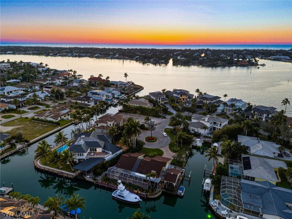 1670 Dolphin Court Naples FL 34102 226005747 image26