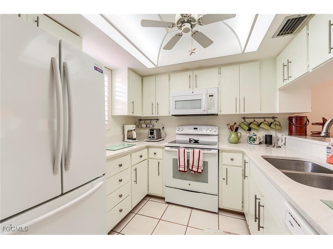 16709 Bocilla Palms Drive #20 Bokeelia FL 33922 2025010671 image14