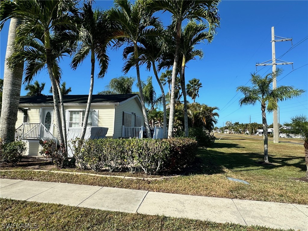 1671 Diamond Lake Circle Naples FL 34114 226006255 image3
