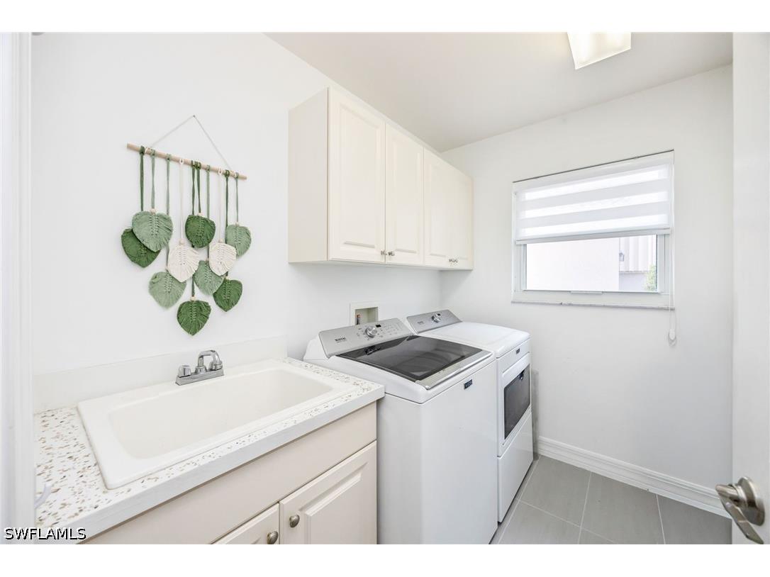 1671 Triangle Palm Terrace Naples FL 34119 226017225 image18