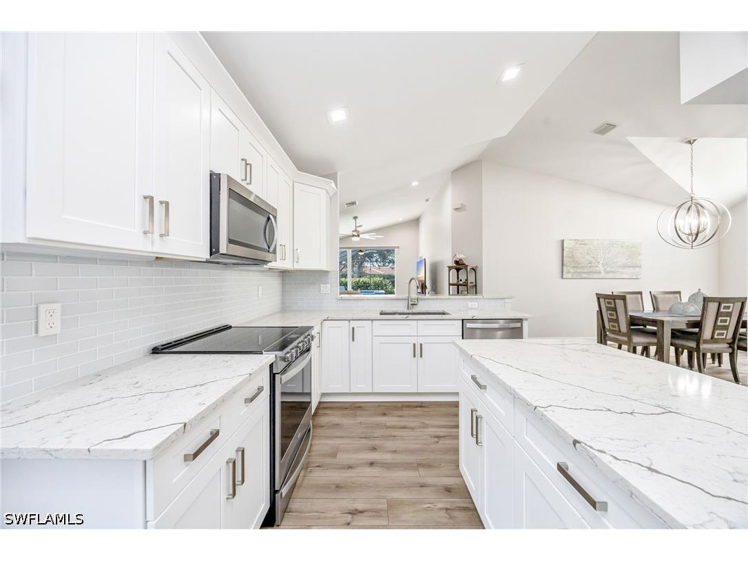 1671 Triangle Palm Terrace Naples FL 34119 226017225 image2