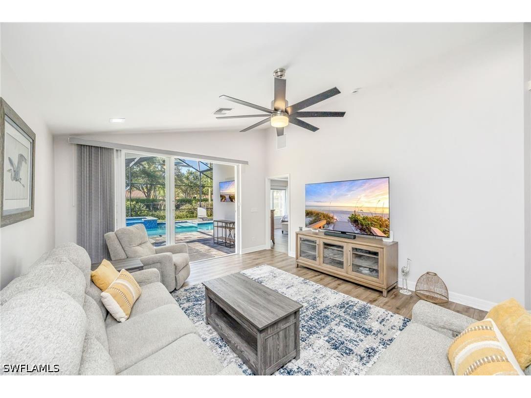 1671 Triangle Palm Terrace Naples FL 34119 226017225 image8