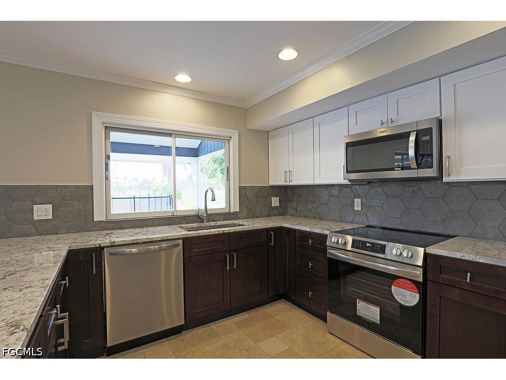 16717 Bobcat Drive Fort Myers FL 33908 2026015289 image7