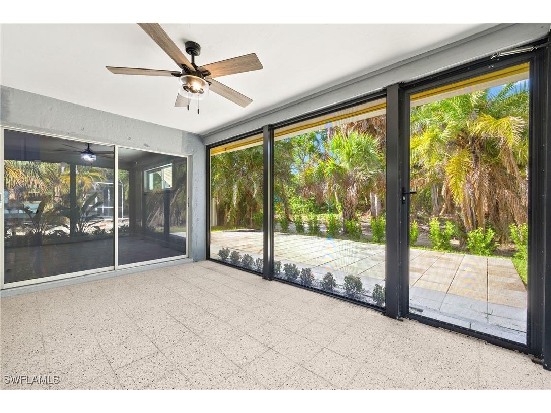 1672 Atlanta Plaza Drive Sanibel FL 33957 225056211 image18