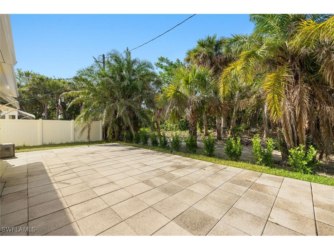 1672 Atlanta Plaza Drive Sanibel FL 33957 225056211 image21