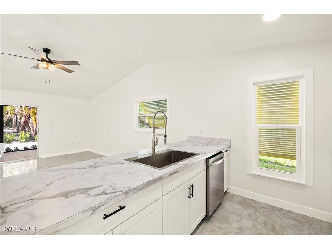 1672 Atlanta Plaza Drive Sanibel FL 33957 225056211 image6