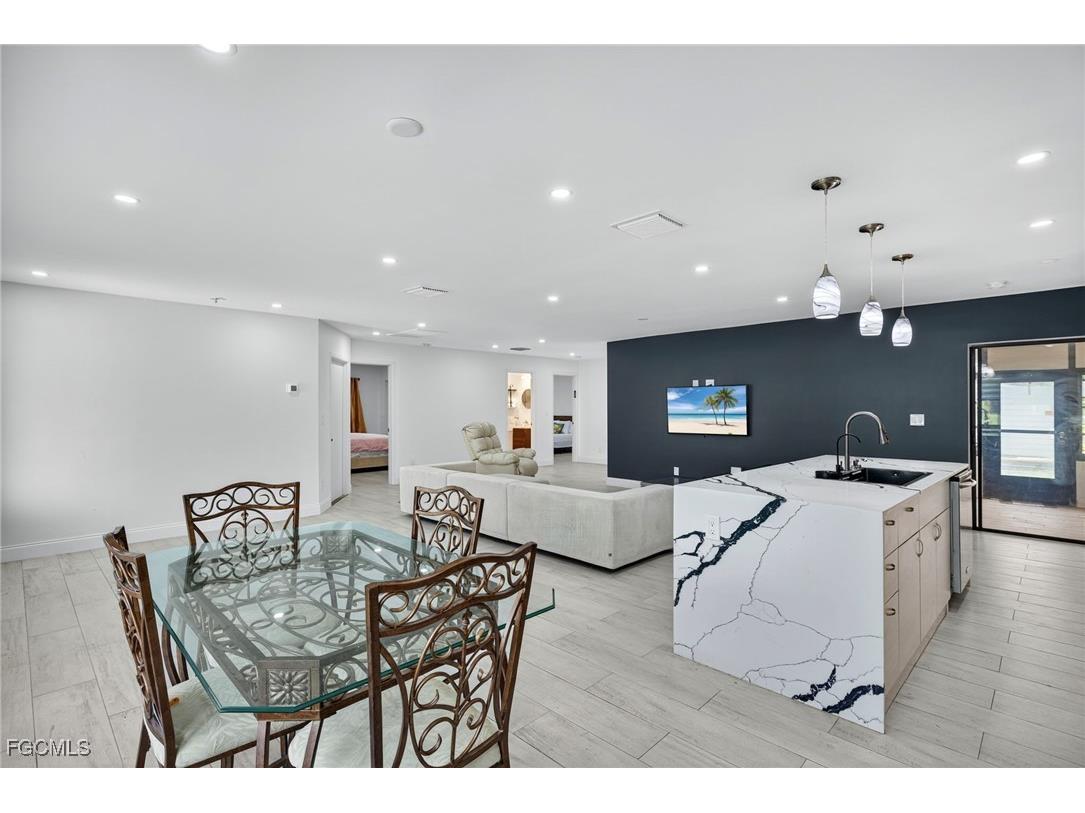 1672 Many Road North Fort Myers FL 33903 2025013775 image12