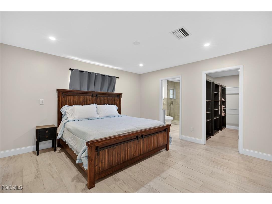 1672 Many Road North Fort Myers FL 33903 2025013775 image14