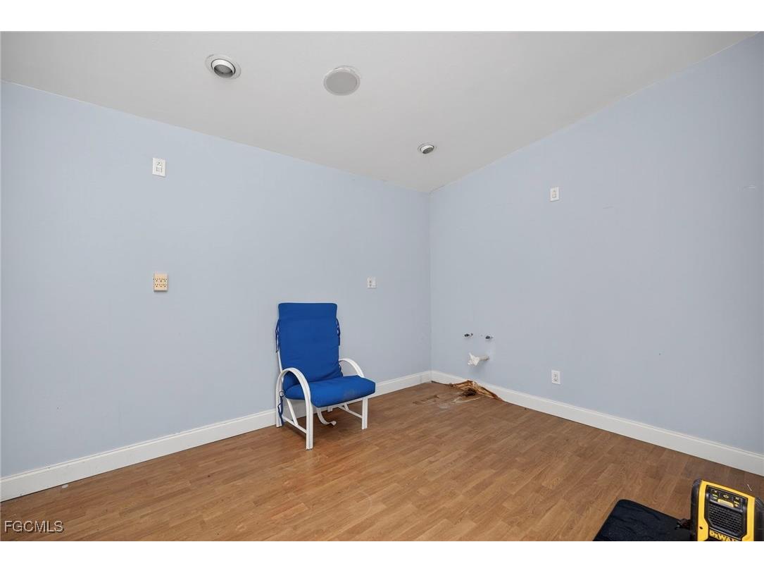 1672 Many Road North Fort Myers FL 33903 2025013775 image31