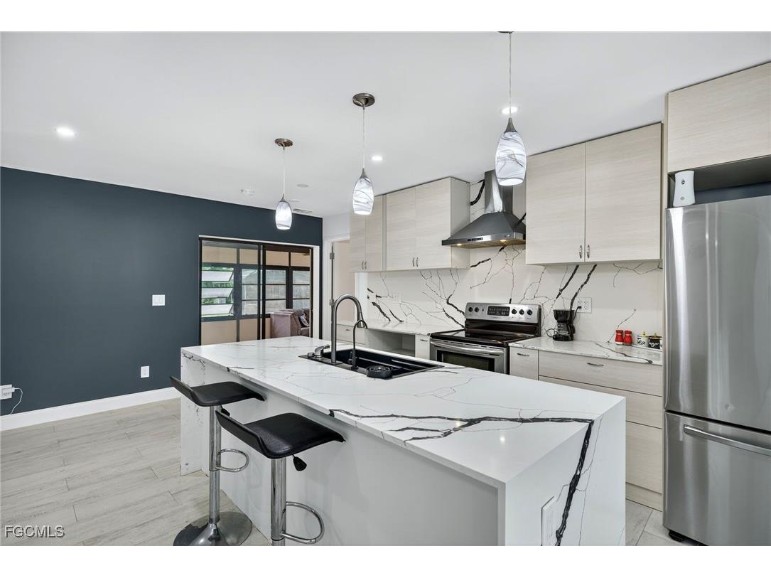 1672 Many Road North Fort Myers FL 33903 2025013775 image7