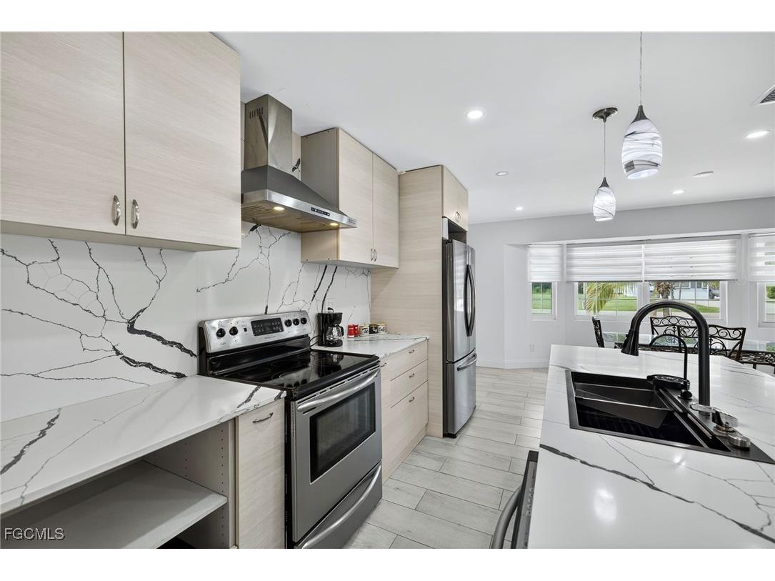 1672 Many Road North Fort Myers FL 33903 2025013775 image9