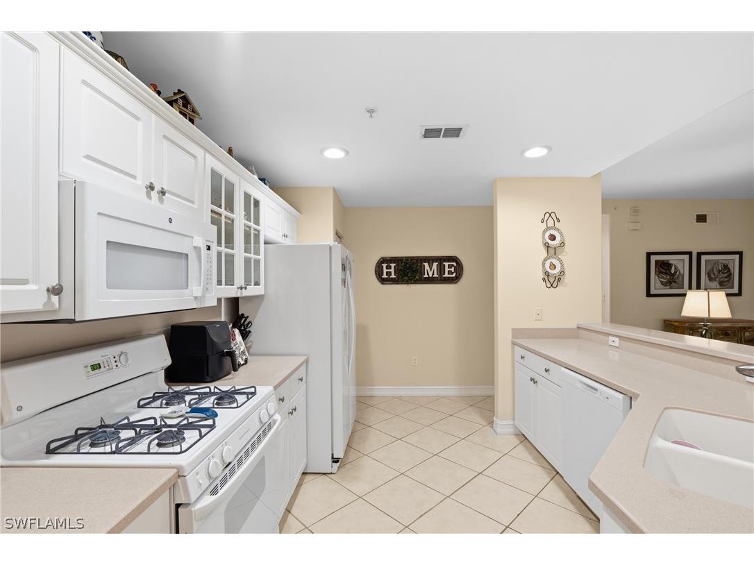 1672 Tarpon Bay Drive S #102 Naples FL 34119 226007828 image4