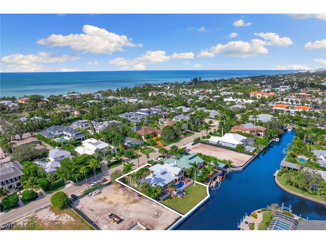 1673 3rd Street S Naples FL 34102 224008266 image1