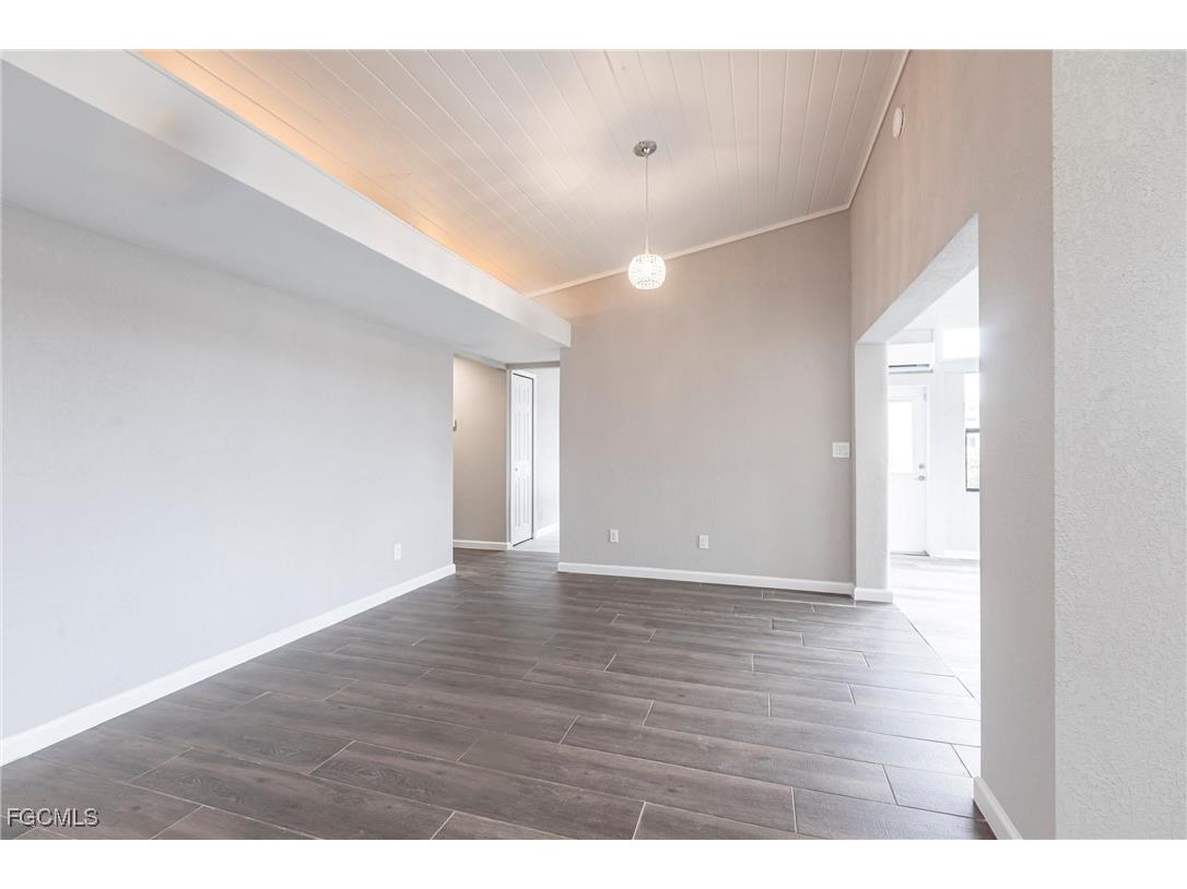 16737 Pheasant Court Fort Myers FL 33908 2025018635 image7