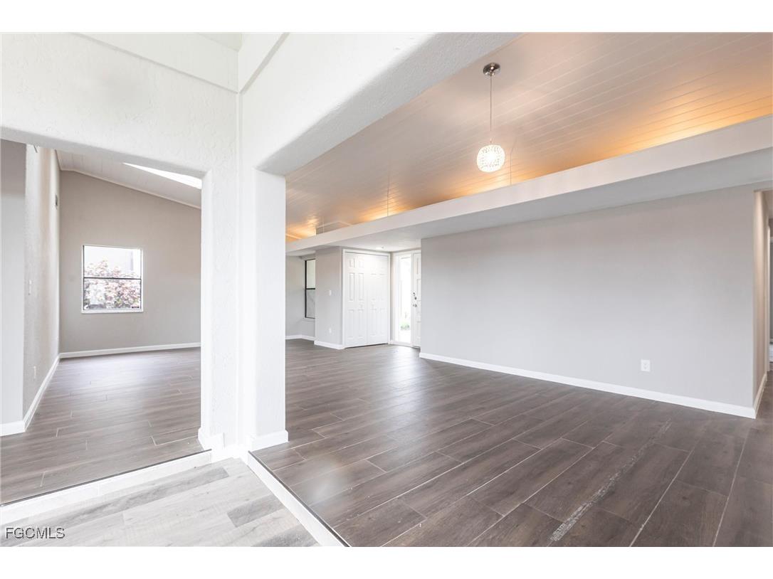 16737 Pheasant Court Fort Myers FL 33908 2025018635 image8