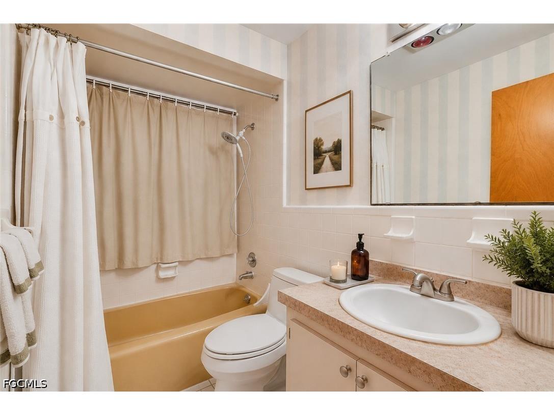 1674 Long Meadow Road Fort Myers FL 33919 2026020562 image13
