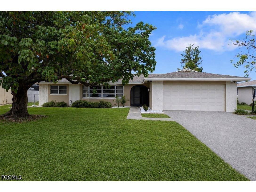 1674 Long Meadow Road Fort Myers FL 33919 2026020562 image2