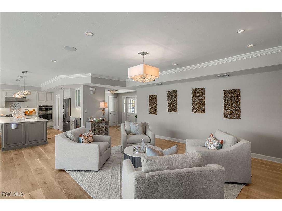 1674 Sabal Palm Drive Sanibel FL 33957 2025016028 image10