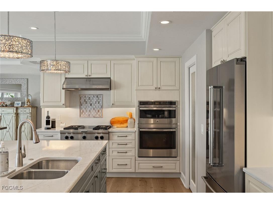 1674 Sabal Palm Drive Sanibel FL 33957 2025016028 image14