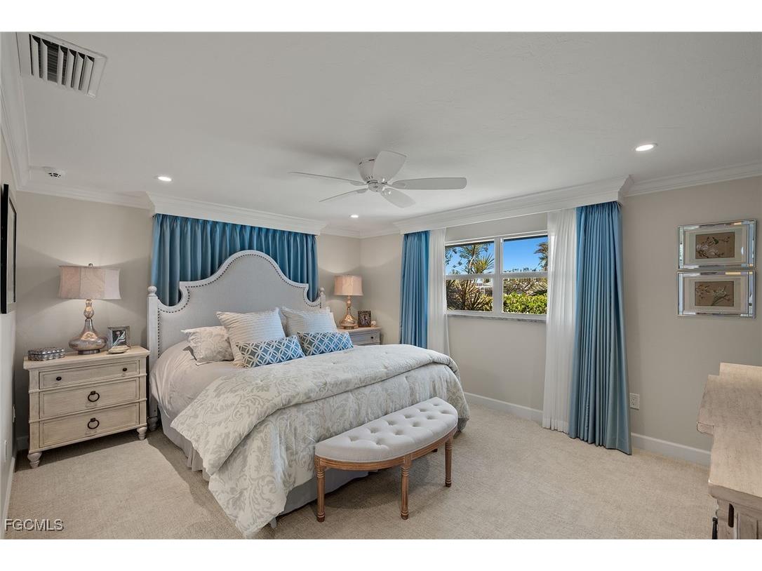 1674 Sabal Palm Drive Sanibel FL 33957 2025016028 image17