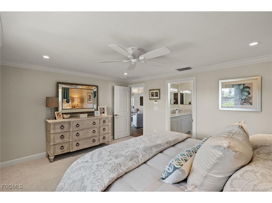 1674 Sabal Palm Drive Sanibel FL 33957 2025016028 image19