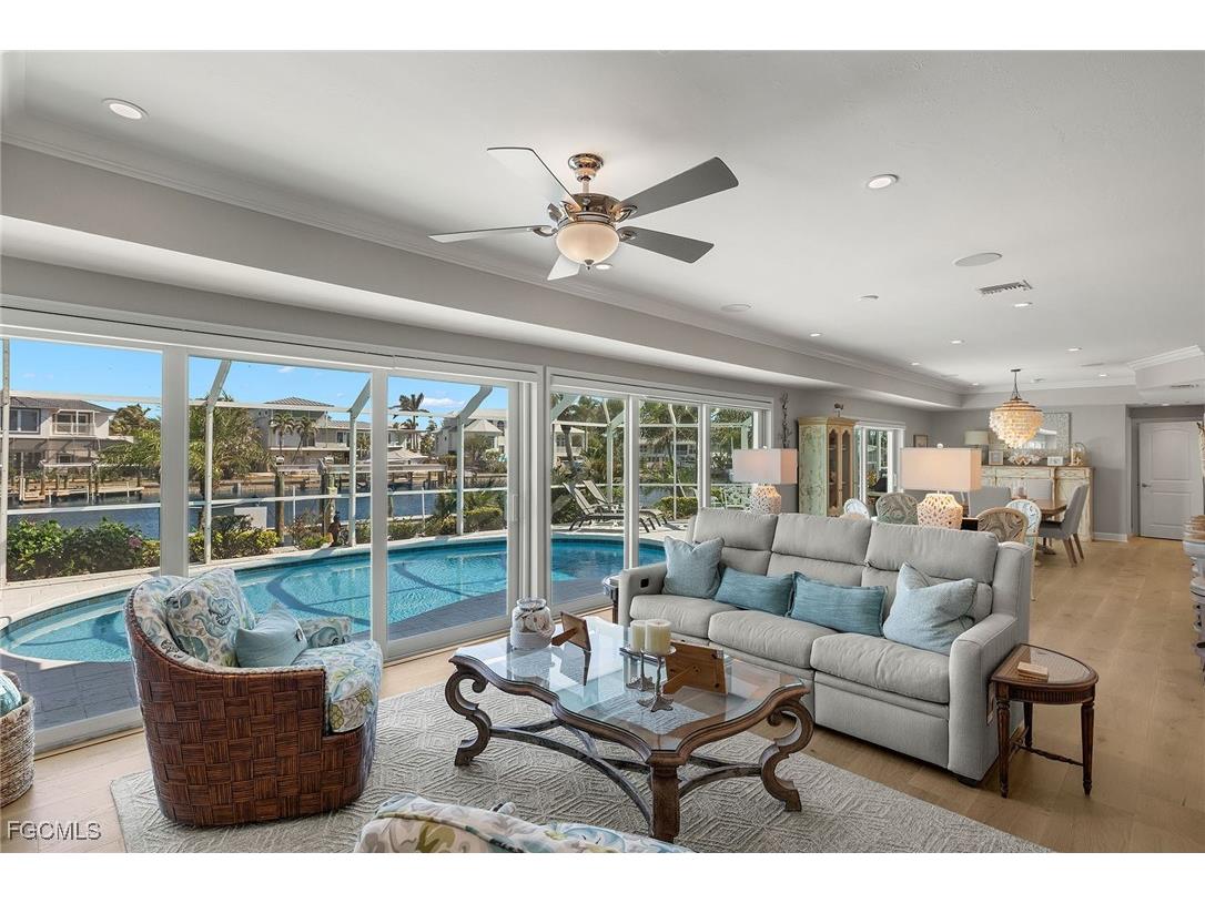 1674 Sabal Palm Drive Sanibel FL 33957 2025016028 image2