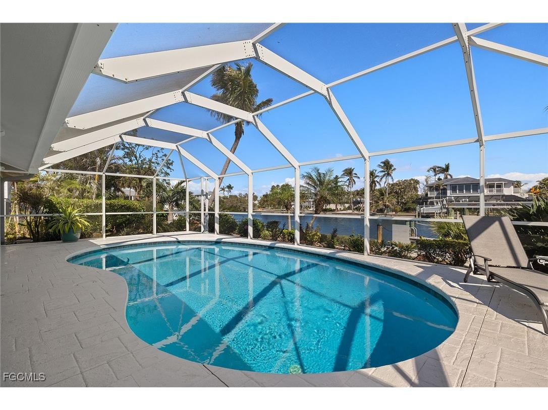 1674 Sabal Palm Drive Sanibel FL 33957 2025016028 image32