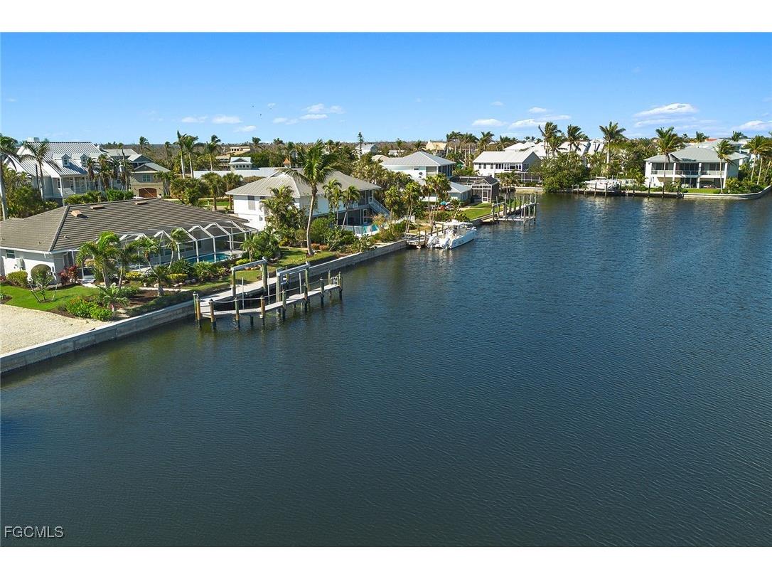 1674 Sabal Palm Drive Sanibel FL 33957 2025016028 image36