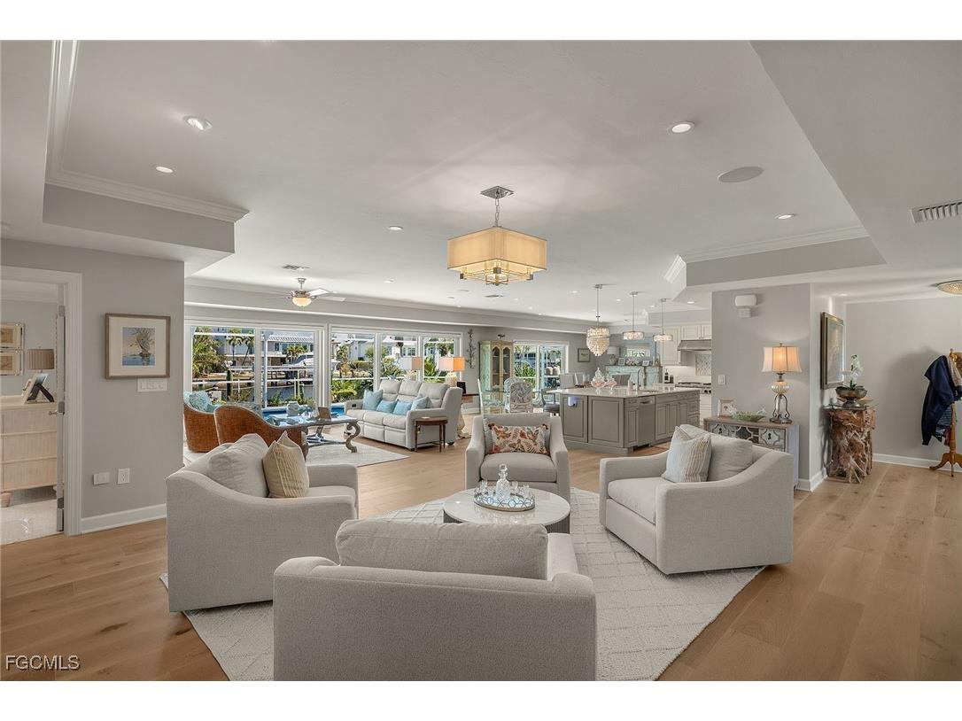 1674 Sabal Palm Drive Sanibel FL 33957 2025016028 image9