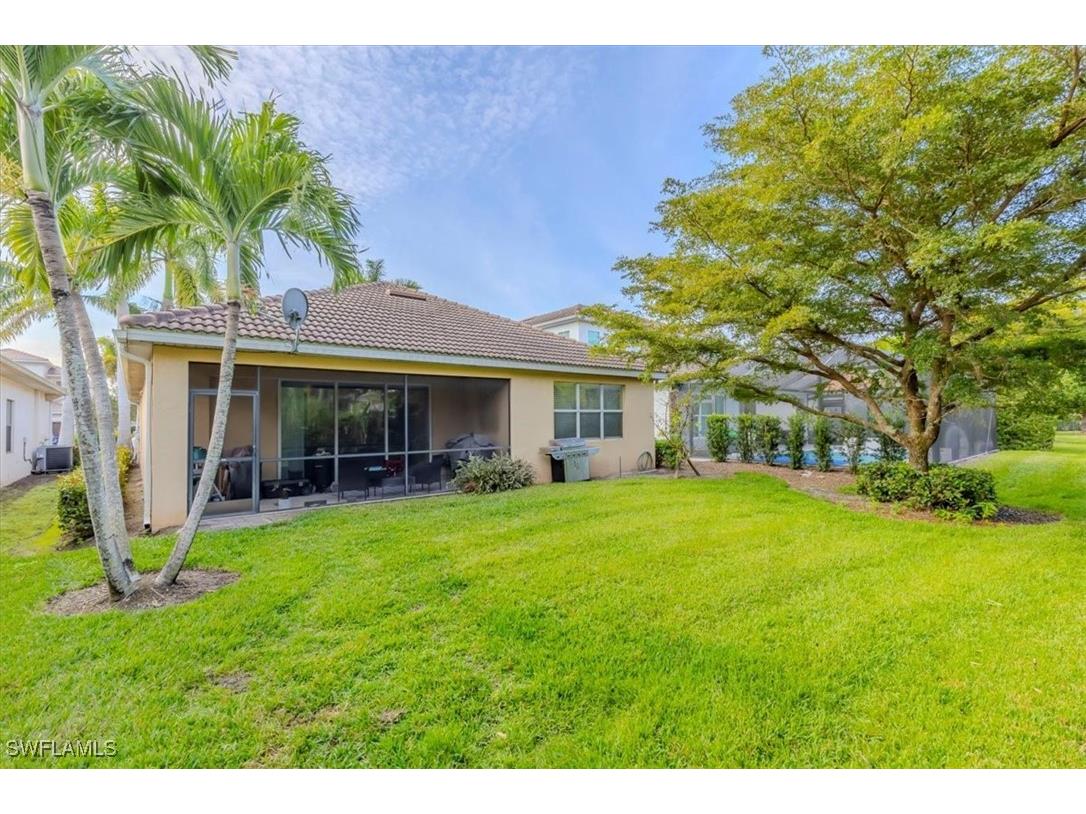 1674 Serrano Circle Naples FL 34105 226003505 image18