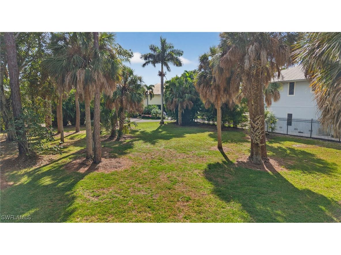 1675 Avion Place Naples FL 34104 225057607 image6