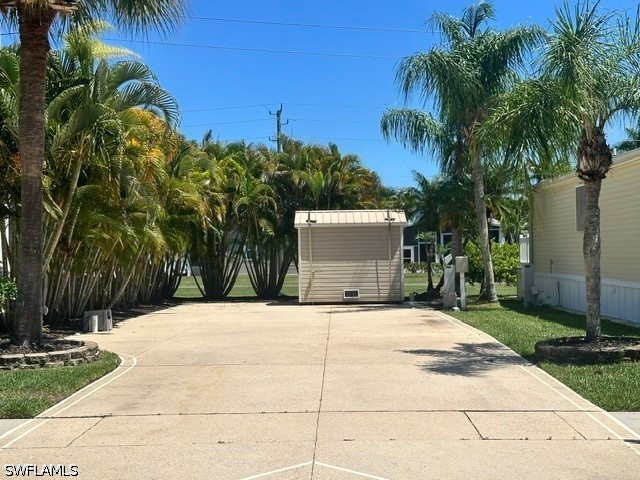 1675 Diamond Lake Circle Naples FL 34114 226018770 image3
