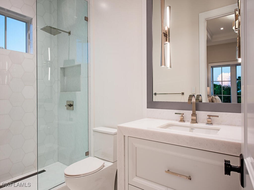 1675 Gordon Drive Naples FL 34102 225079880 image39