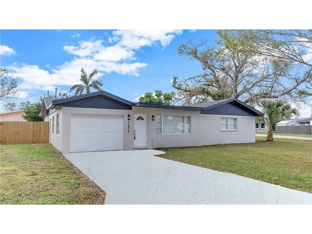 1675 Temple Terrace North Fort Myers FL 33917 2025020555 image4
