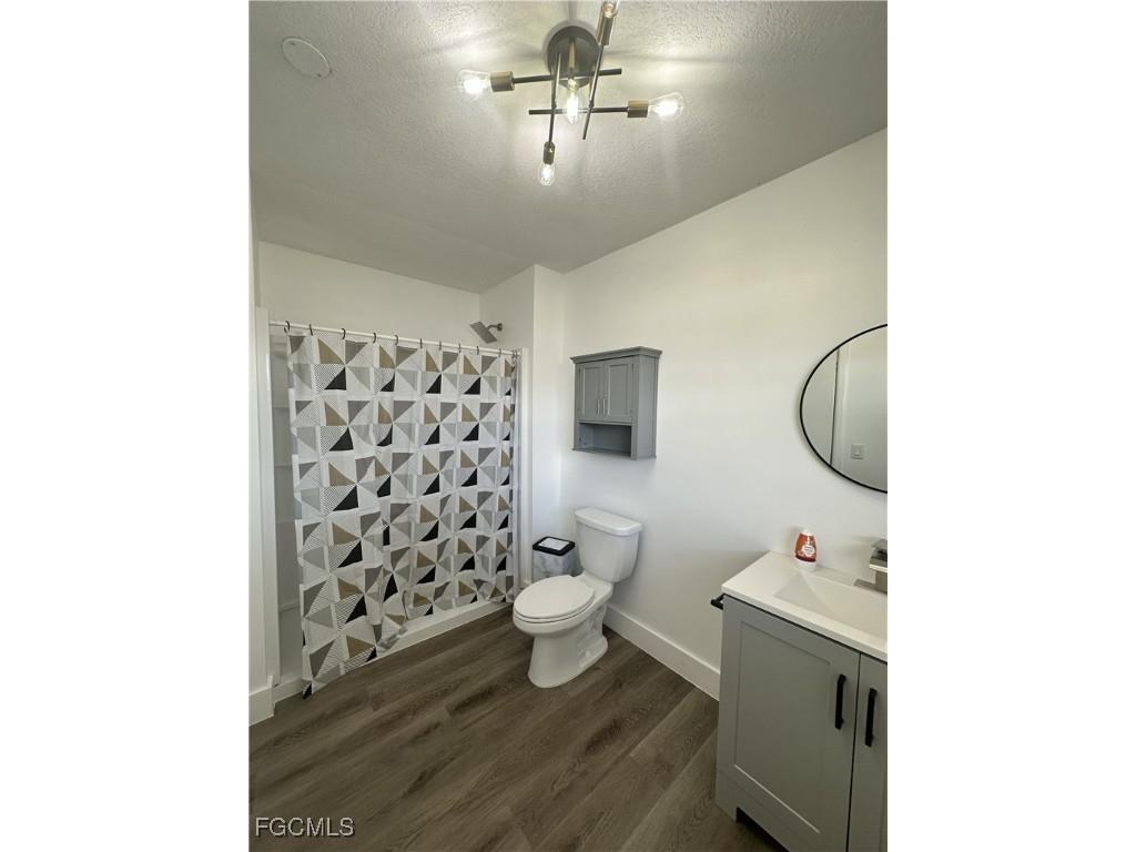 1675 Temple Terrace North Fort Myers FL 33917 2025020602 image1