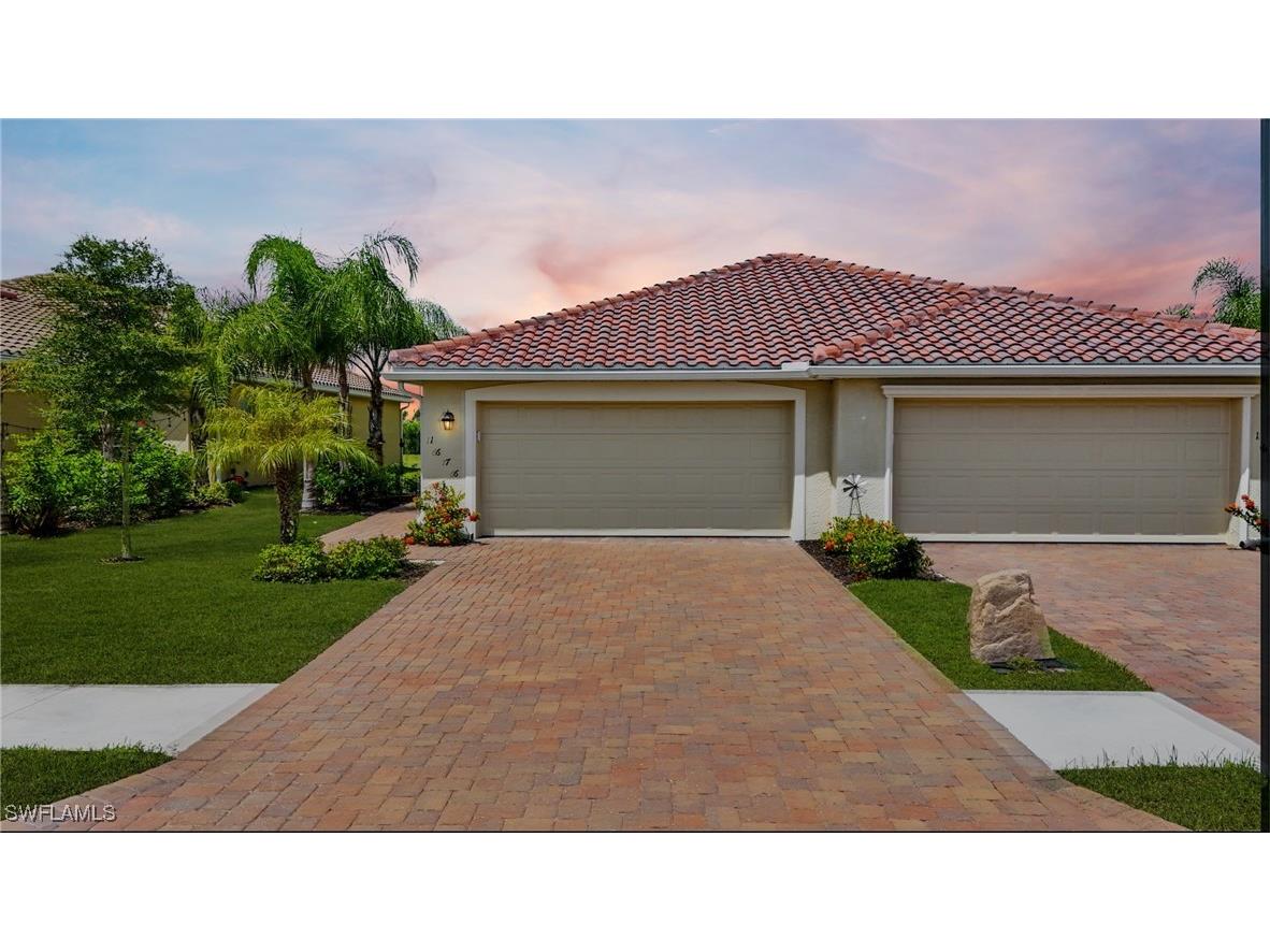 1676 Alameda Drive Naples FL 34120 225068605 image1