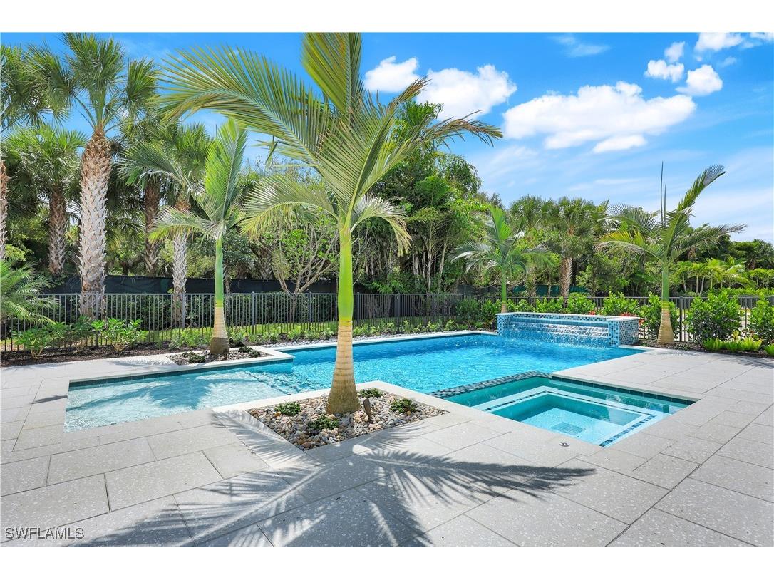 16767 Enclave Circle Naples FL 34110 225075013 image2