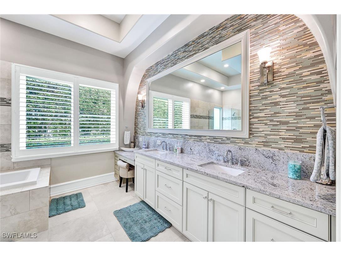 16770 Prato Way Naples FL 34110 225071882 image17