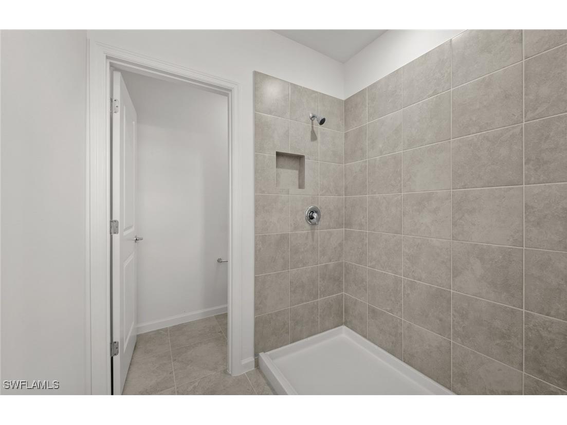 1678 Lake Jessup Circle Cape Coral FL 33909 226004400 image19