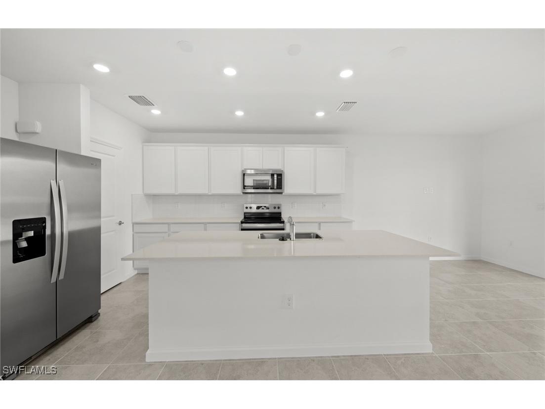 1678 Lake Jessup Circle Cape Coral FL 33909 226004400 image9