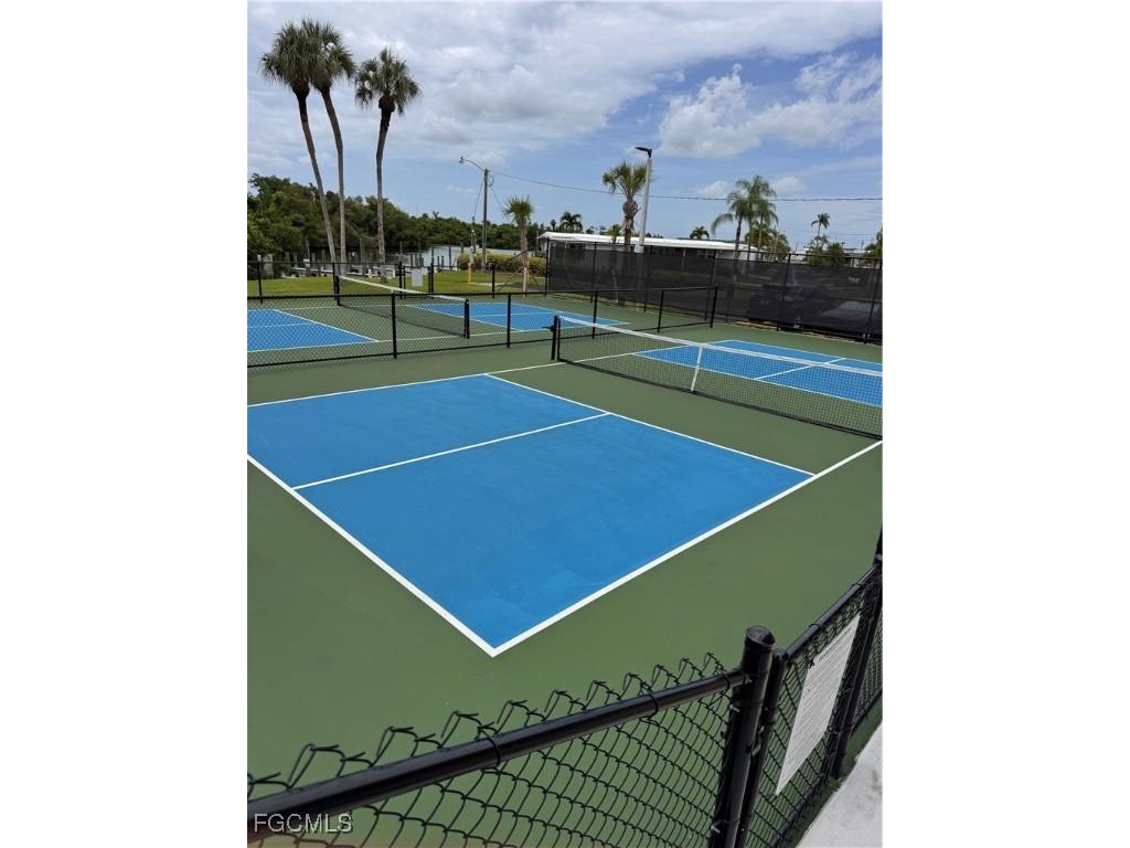 168 Orange Harbor Drive Fort Myers FL 33905 2025007443 image5