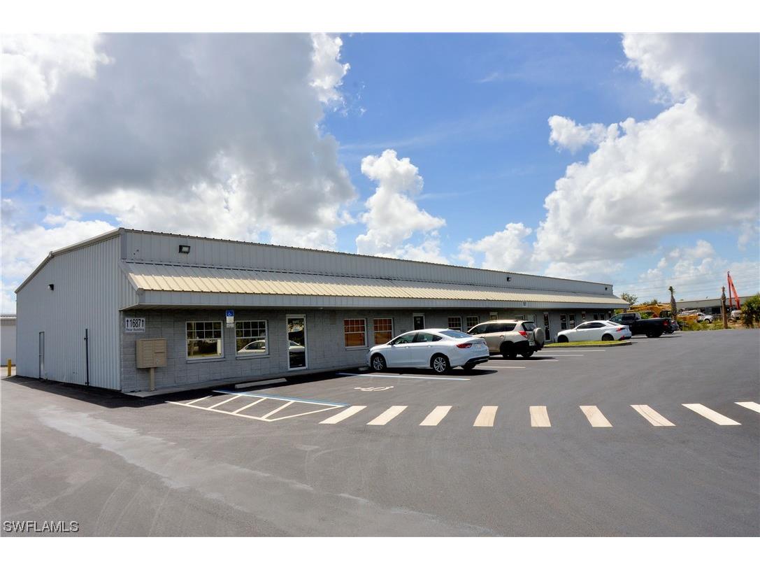 1681-1687 Benchmark Avenue Fort Myers FL 33905 223019194 image1