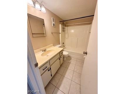 16805 Davis Road #123 Fort Myers FL 33908 2025017076 image9
