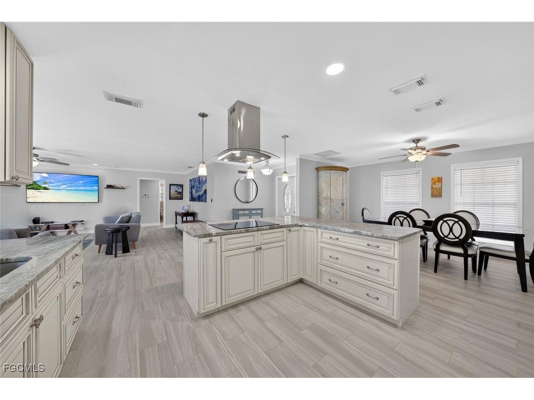 1682 Sabal Palm Drive Sanibel FL 33957 2025009584 image24