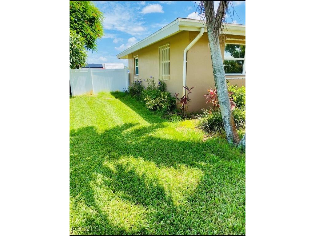 1685 N Hermitage Road Fort Myers FL 33919 2025023852 image16