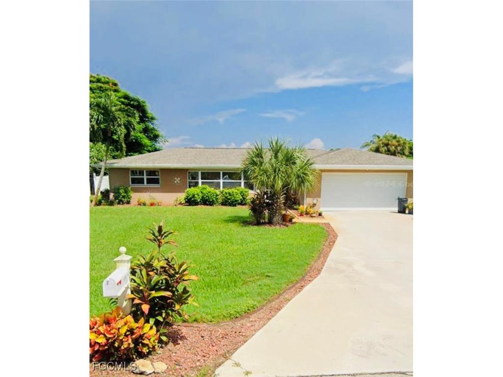 1685 N Hermitage Road Fort Myers FL 33919 2025023852 image3