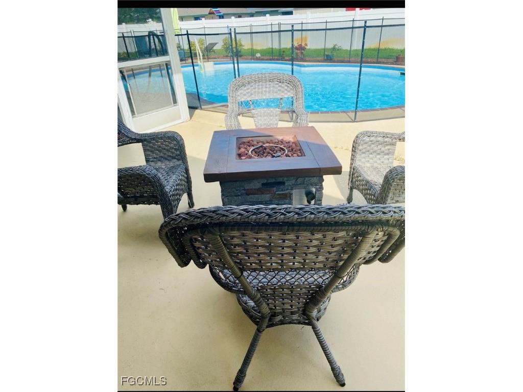 1685 N Hermitage Road Fort Myers FL 33919 2025023852 image8