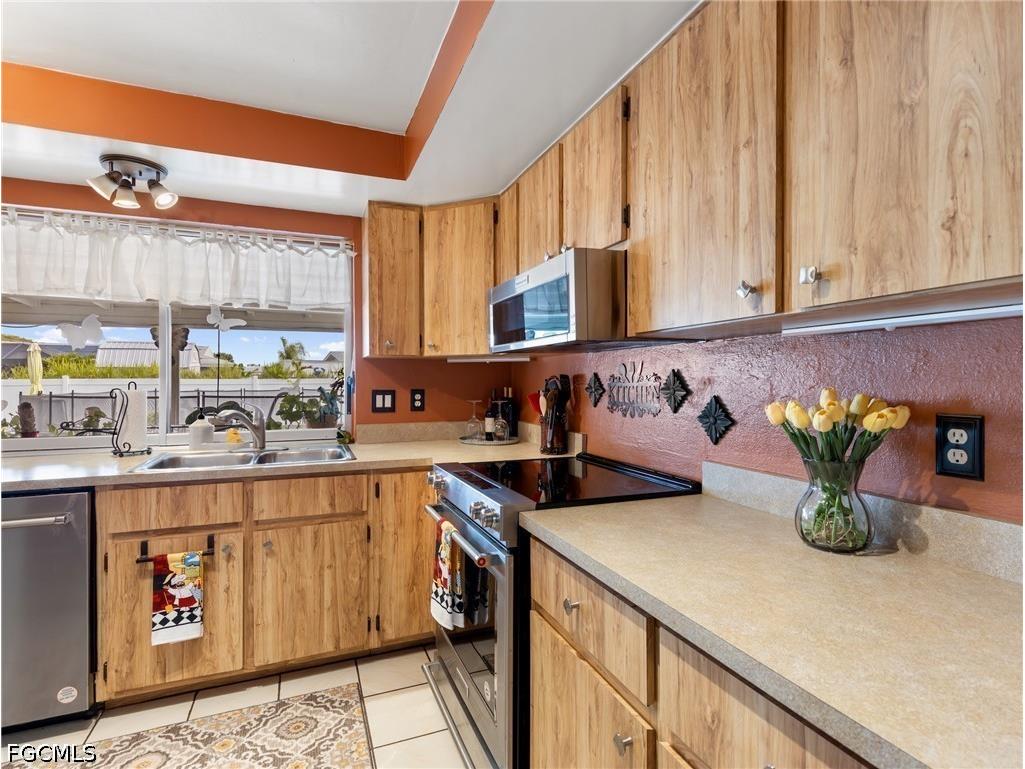 1685 N Hermitage Road Fort Myers FL 33919 2026020051 image10