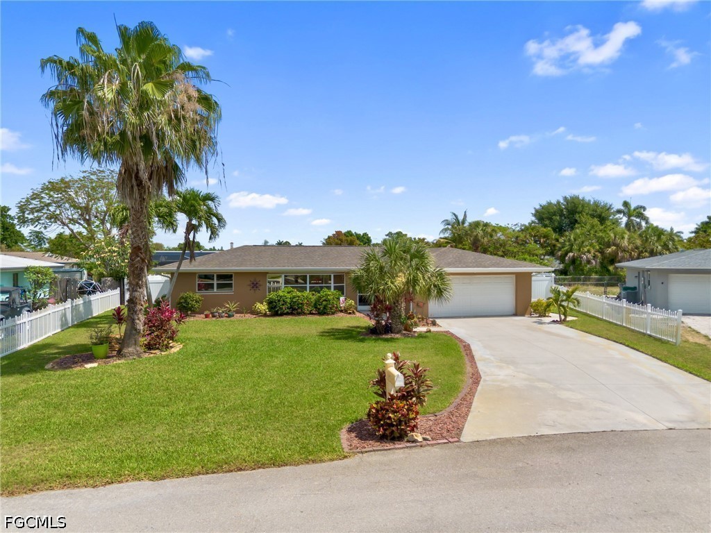 1685 N Hermitage Road Fort Myers FL 33919 2026020051 image39